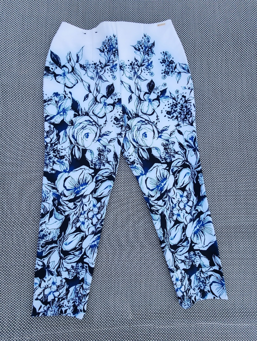 CHICO'S FLORAL ANKLE PANTS SZ 2 (12)